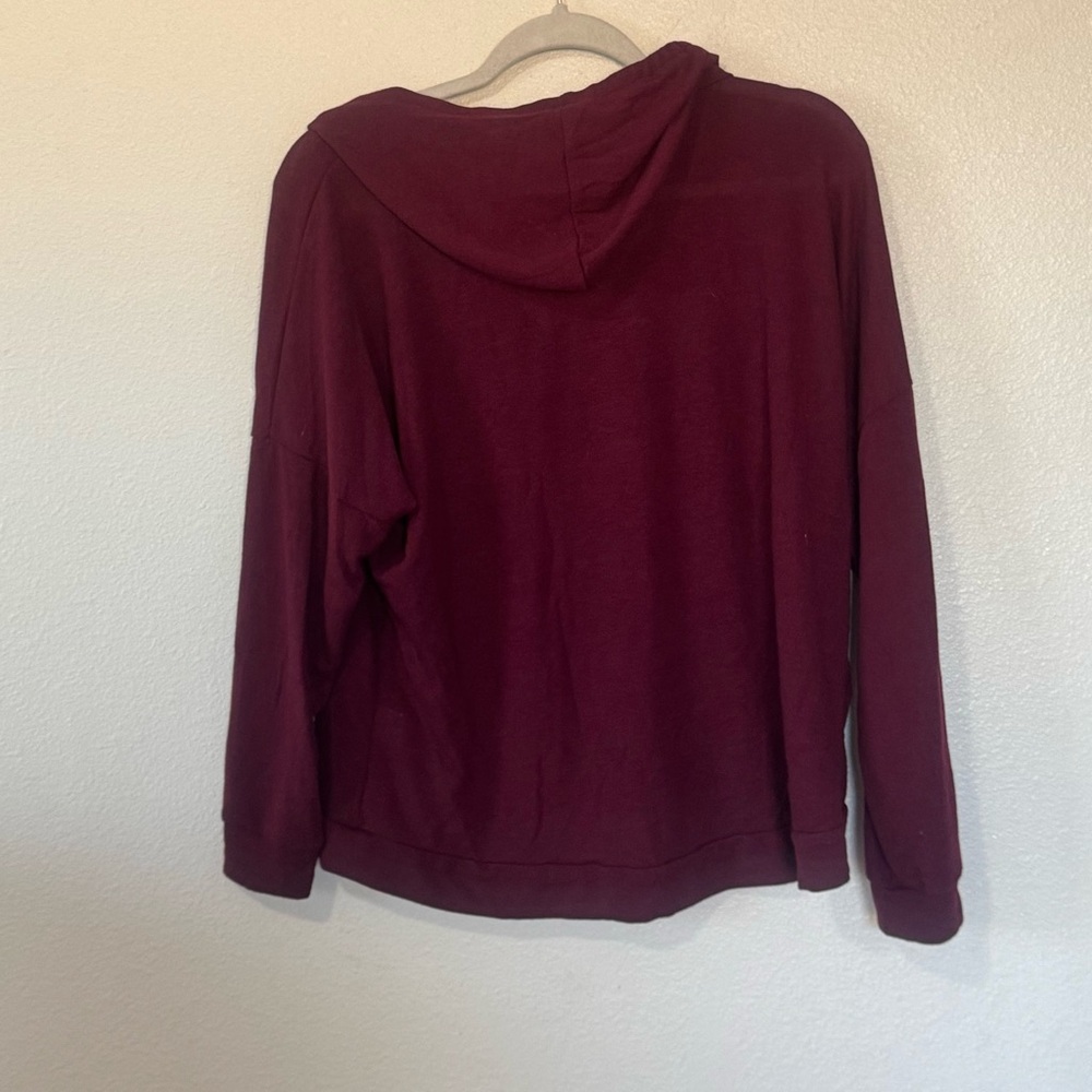 Darah Dahl Burgundy Cropped Oversized Hoodie Sweatshirt Lightweight M - Picture 2 of 7